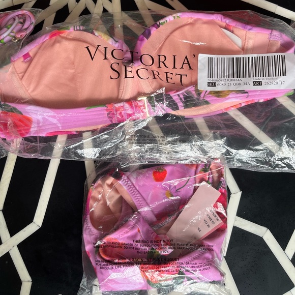 Victoria's Secret Mallorca Twist-front Bandeau Top & High-waist Cheeky Bottom - Picture 9 of 16
